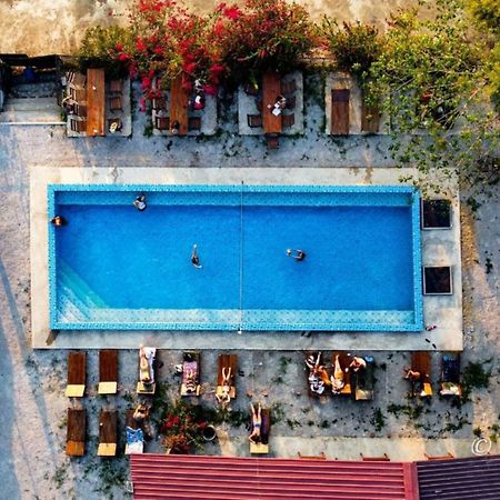 Riverside Garden Hostel Vang Vieng Dış mekan fotoğraf