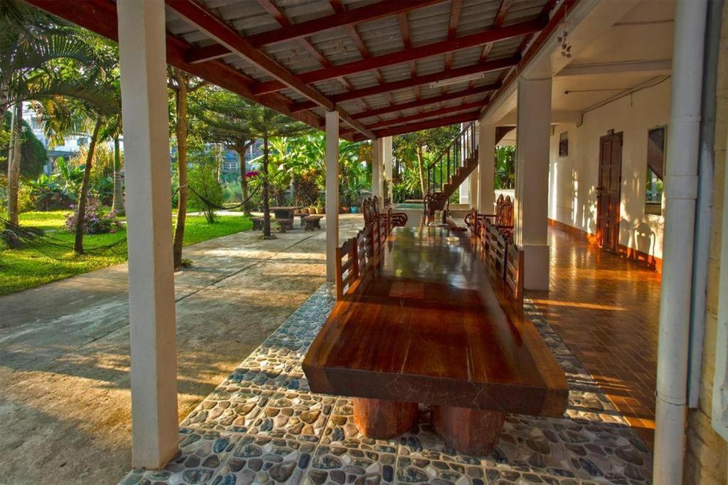 Riverside Garden Hostel Vang Vieng Dış mekan fotoğraf