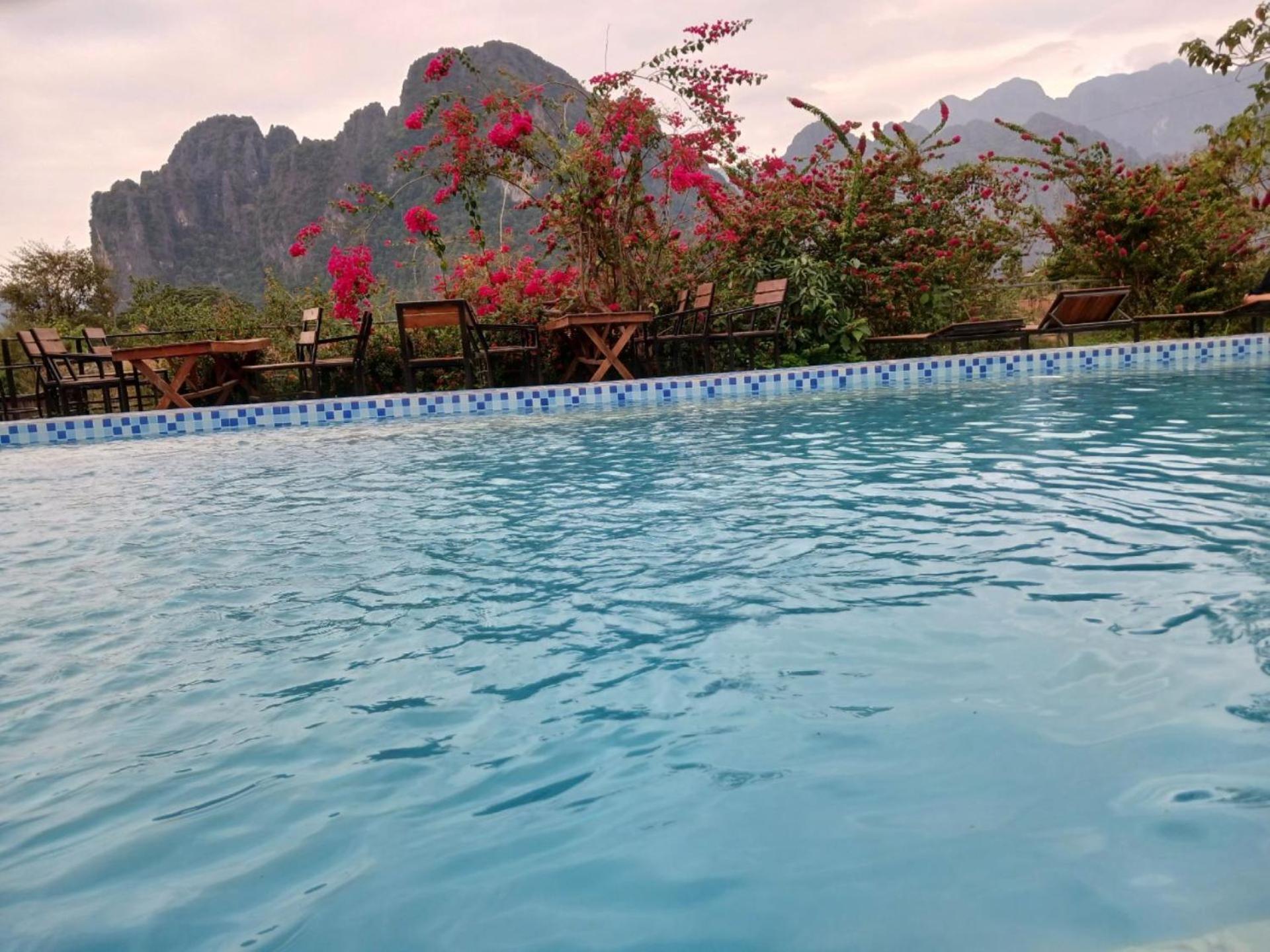 Riverside Garden Hostel Vang Vieng Dış mekan fotoğraf